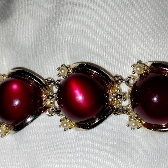 Gorgeous bracelet with mini pearls and red stones - Picture 3 of 6